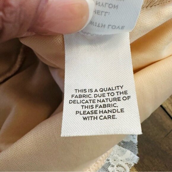 Lulu’s Be Mine Forever White Floral Lace Ruched Bodycon Dress Size Medium - Picture 15 of 16